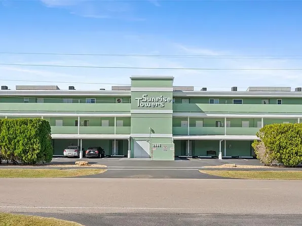 2486 Caring Way APT 10C, Port Charlotte, FL 33952