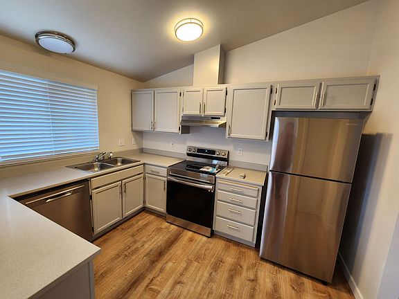 5th image of 6805 49th St NE