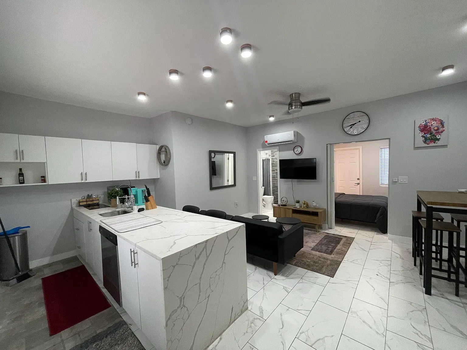 1 bed, 1.0 bath, 600 sqft, $1,700 — Photo 4