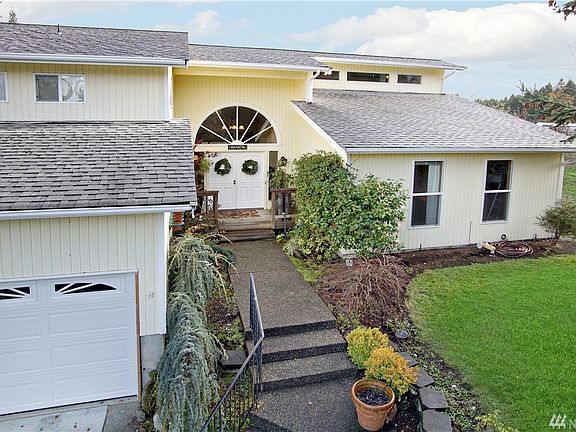 5th image of 12921 134th Avenue Ct E