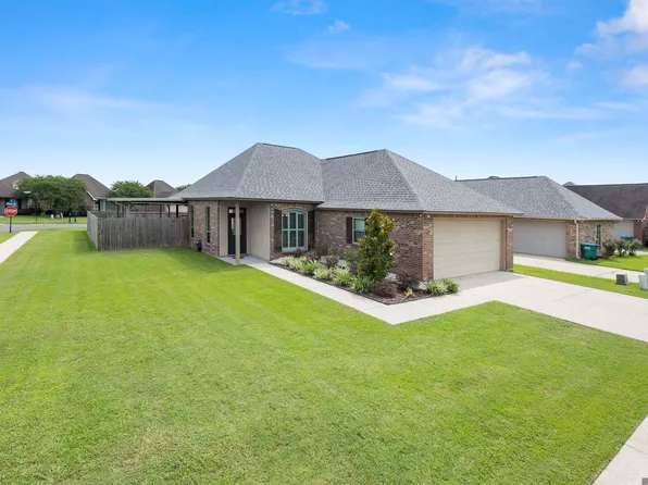 4146 Carolina Dr, Addis, LA 70710