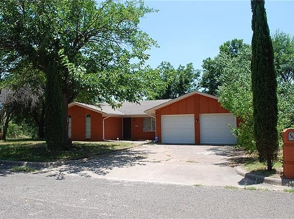 2nd image of 106 Forest Ln