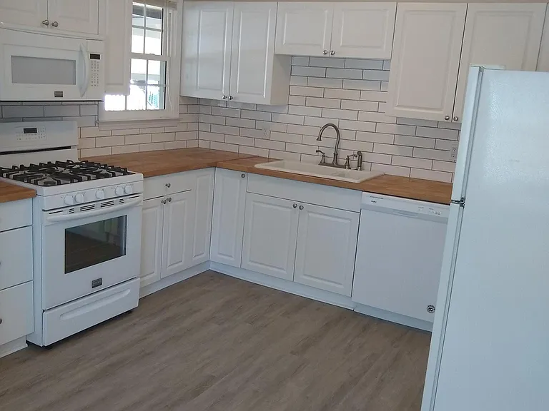 335 Stokes Ave SE #337 — Photo 12