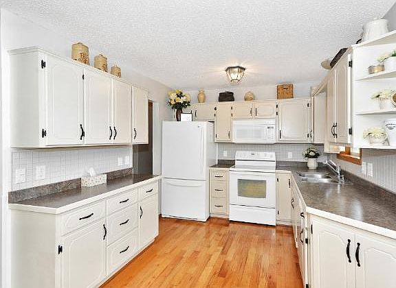 3rd image of 10658 62nd St NE