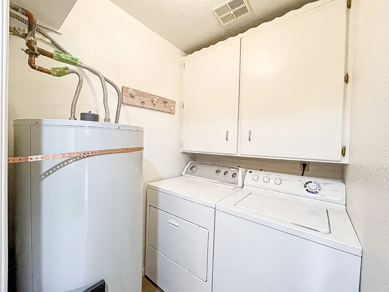 1976 N Lemon Tree Ln — Photo 12