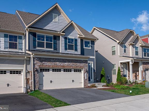 2nd image of 1414 Berlin Dr