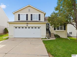 15337 Davidson St, Bennington, NE 68007