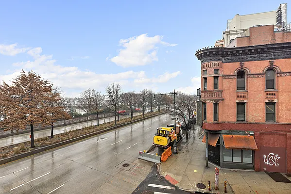 Rented by Compass | media 12