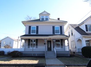 1388 Queen St, Pottstown, PA 19464
