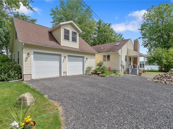 141 Fire Ln #12, Jordan, NY 13080