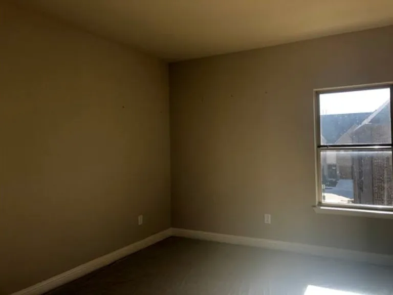 580 Hampshire Dr — Photo 22