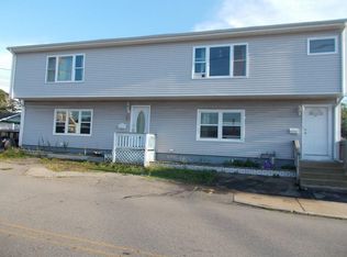 240 Ocean Grove Ave, Swansea, MA 02777