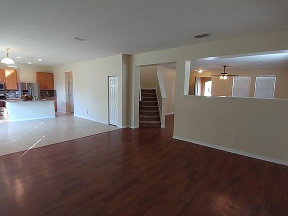 5th image of 7101 Bridgeview Dr