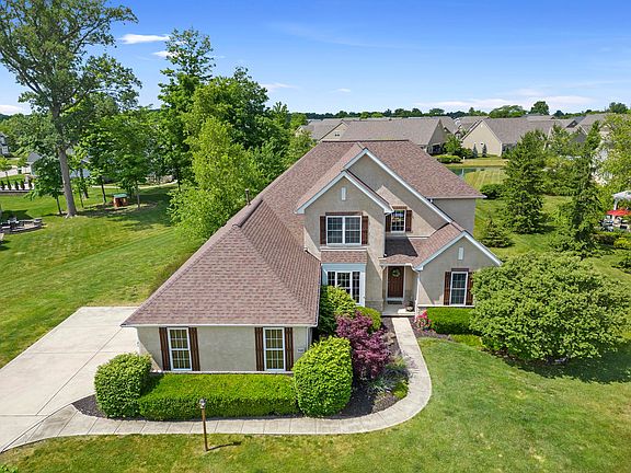 2nd image of 940 Walker Woods Ln