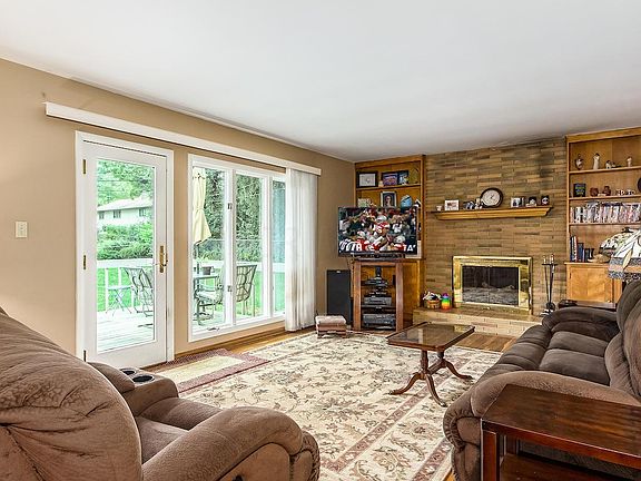 3rd image of 306 Blandford Ave