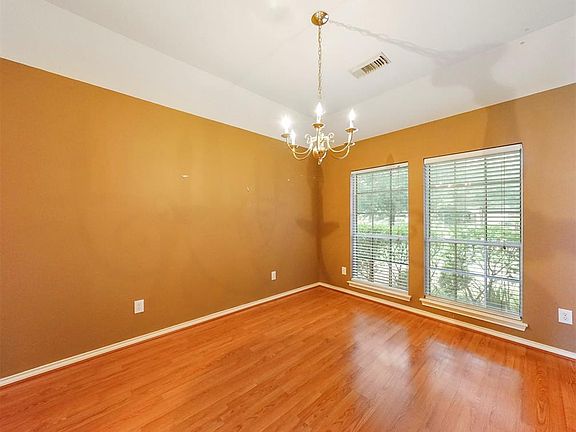 4th image of 20503 Somerset Hill Ct