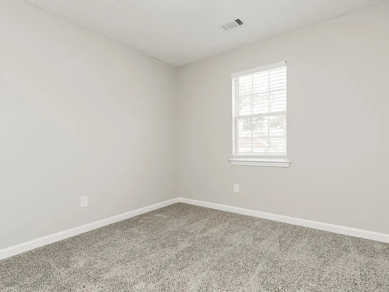 1716 Graystone Dr — Photo 14