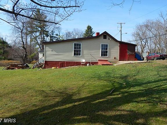 4th image of 320 W Cherry Hill Ct