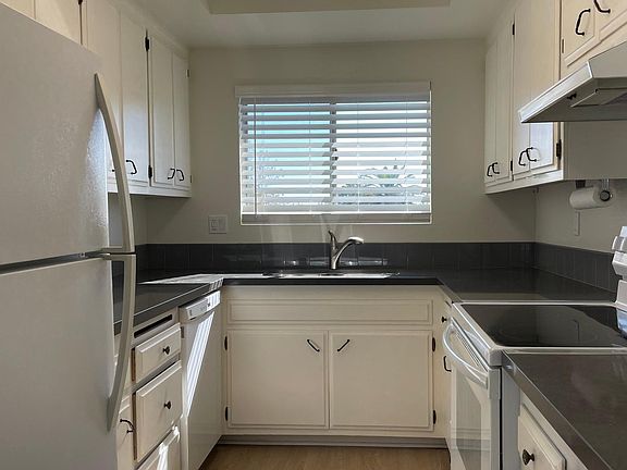 3rd image of 205 Oceano Ave APT 7