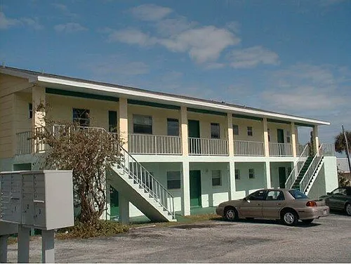 2221 N Pineapple Ave #2 Photo 1