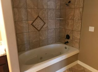 903 Circle Dr, Nederland, TX 77627