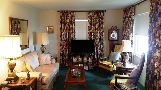 2nd image of 353 Pine St