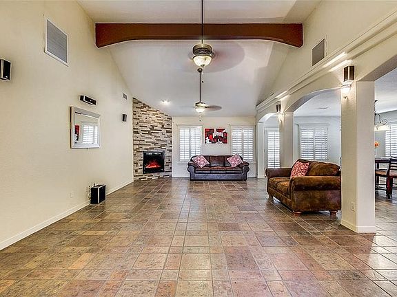 5th image of 3725 Tierra Campa Dr