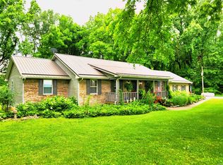 880 S Walnut Grove Rd, Bloomfield, IN 47424