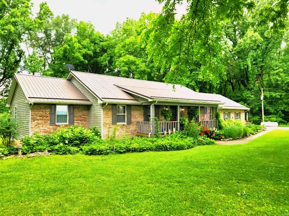 880 S Walnut Grove Rd, Bloomfield, IN 47424