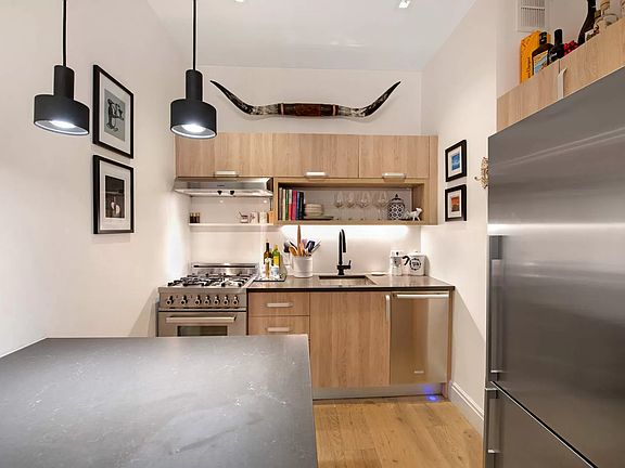 4th image of 418 Central Park W APT 30