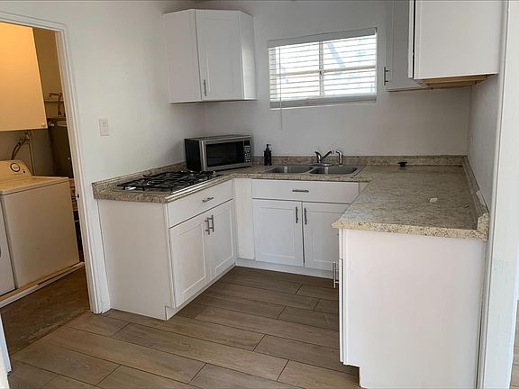 4th image of 702 W Pepper Pl