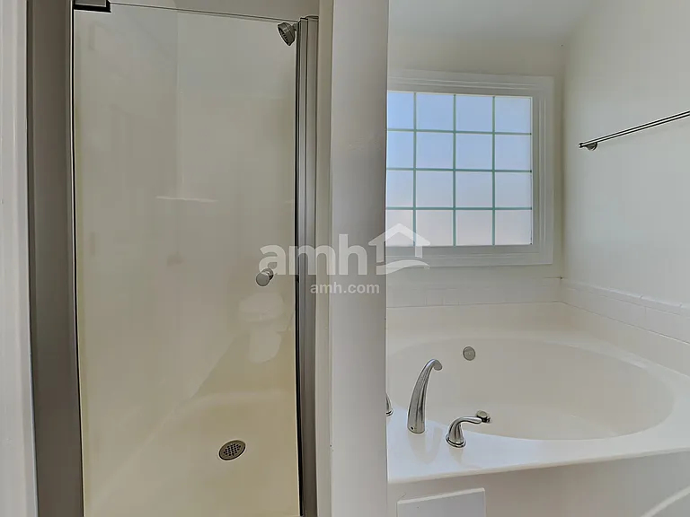 14 Arbordale Ln — Photo 12