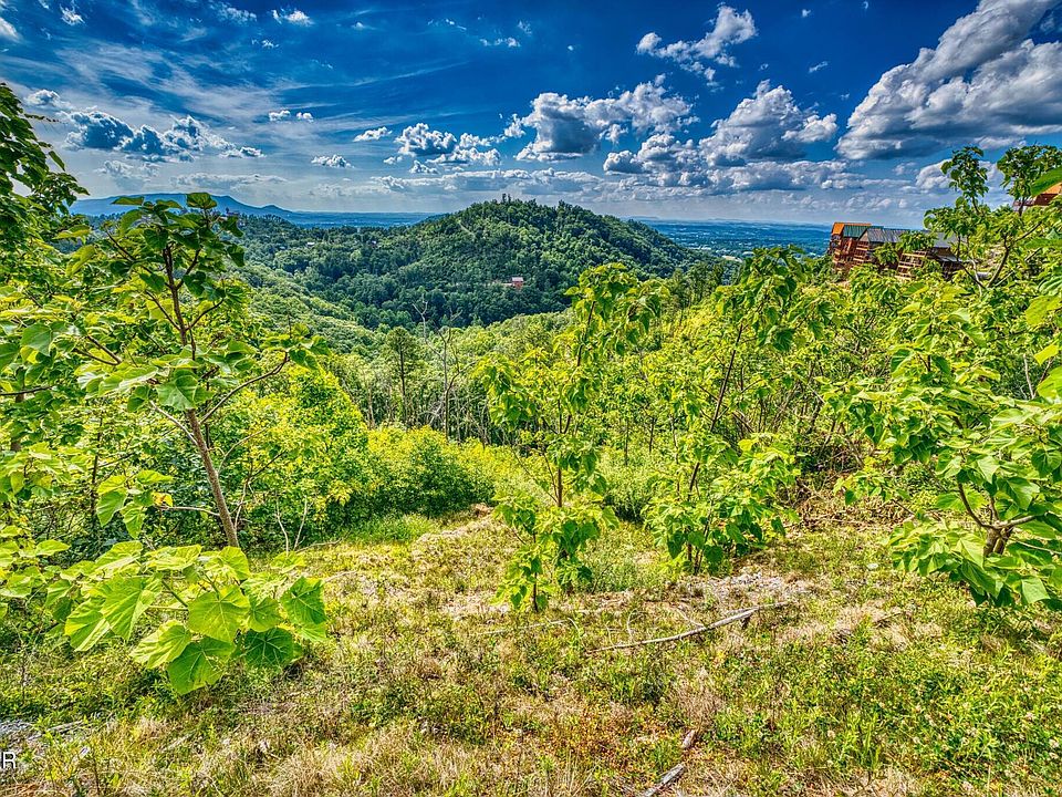 1st image of 2109 Paradise View Way