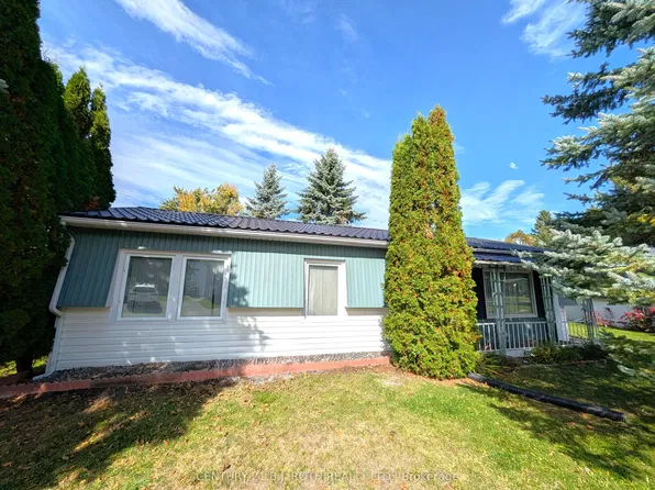 66 Linden Ln, Innisfil, ON L9S 1P2