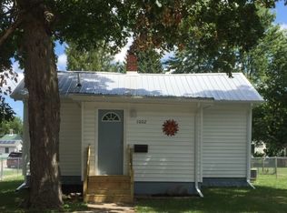 1002 S East St, Bloomington, IL