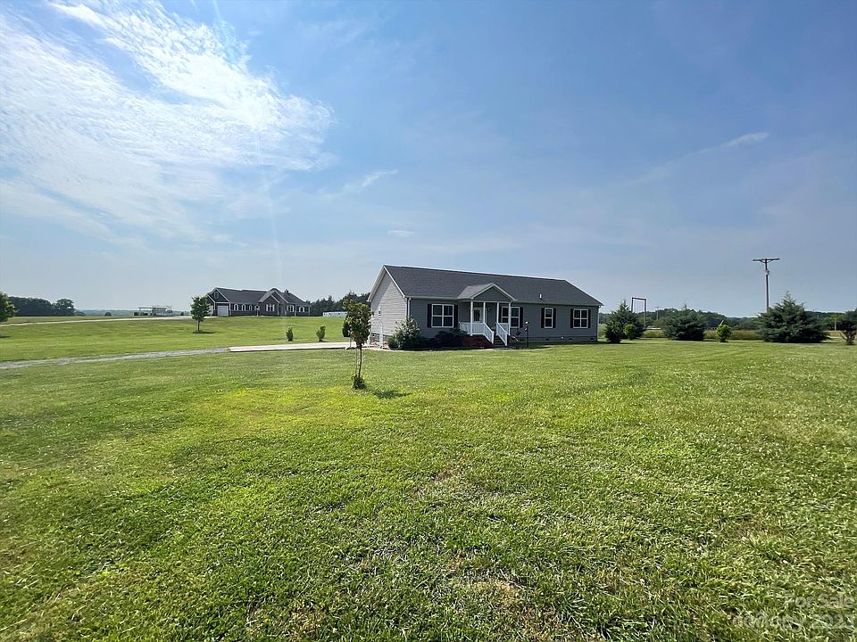 1st image of 110 Layin Low Ln