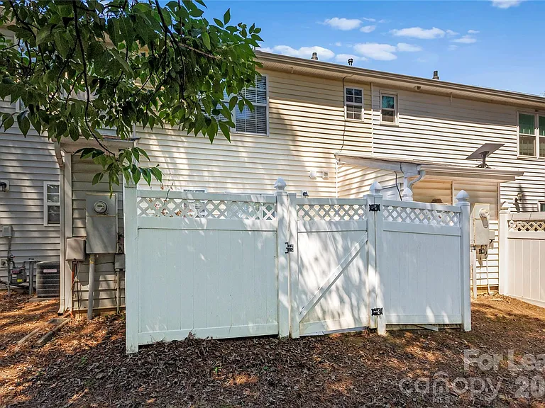 148 Mangum Cir — Photo 20