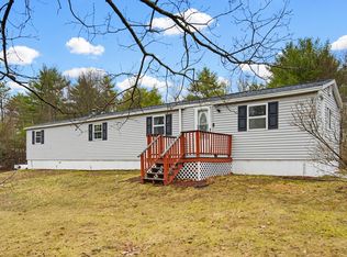 12 Acre St, Raymond, NH 03077