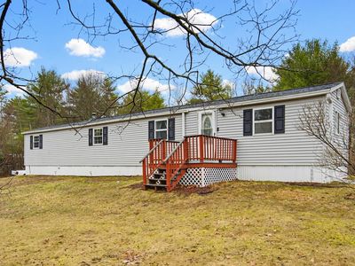12 Acre Street, Raymond, NH, 03077