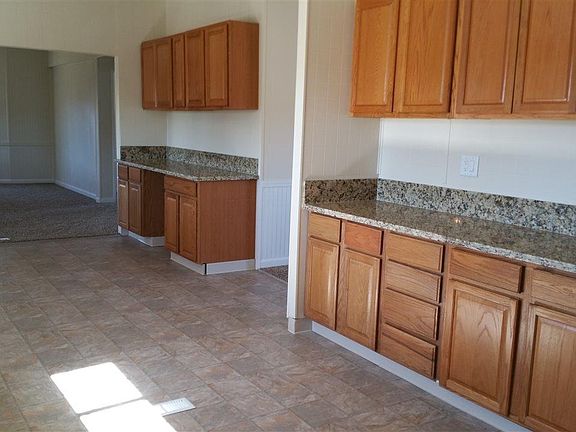 4th image of 5498 Woods Dr