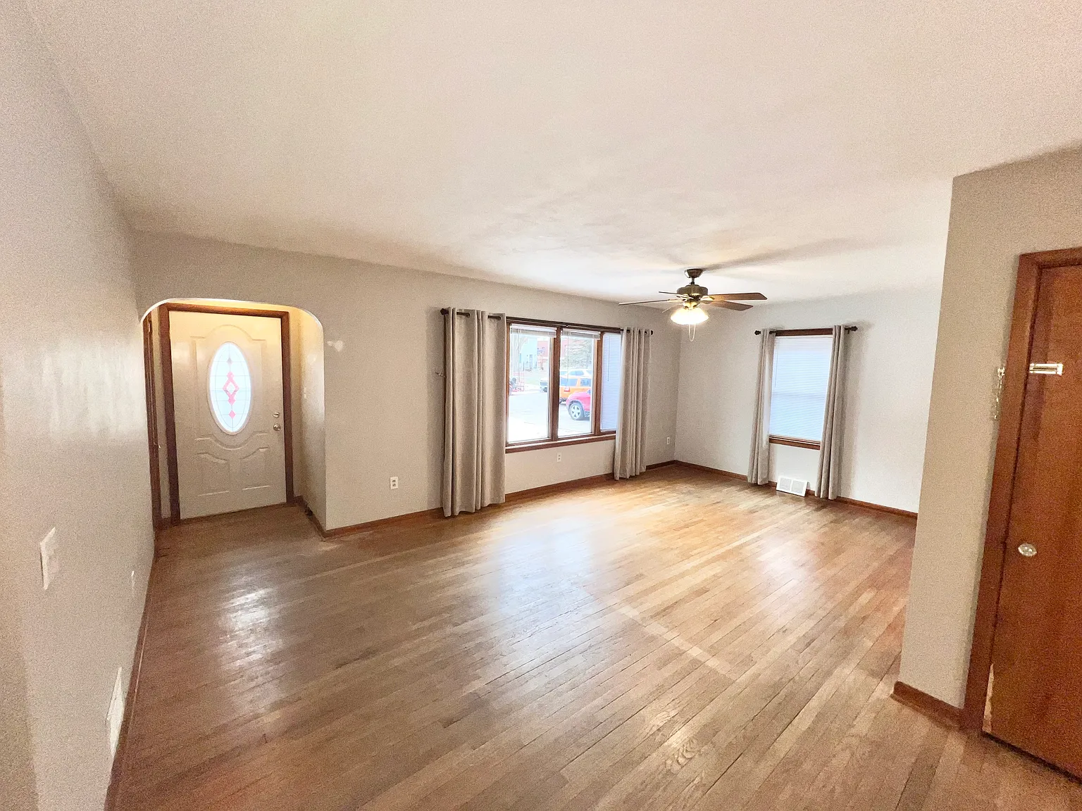 2 bed, 1008 sqft, $1,400 — Photo 3