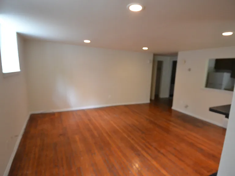 1012 Clinton St #1F — Photo 23