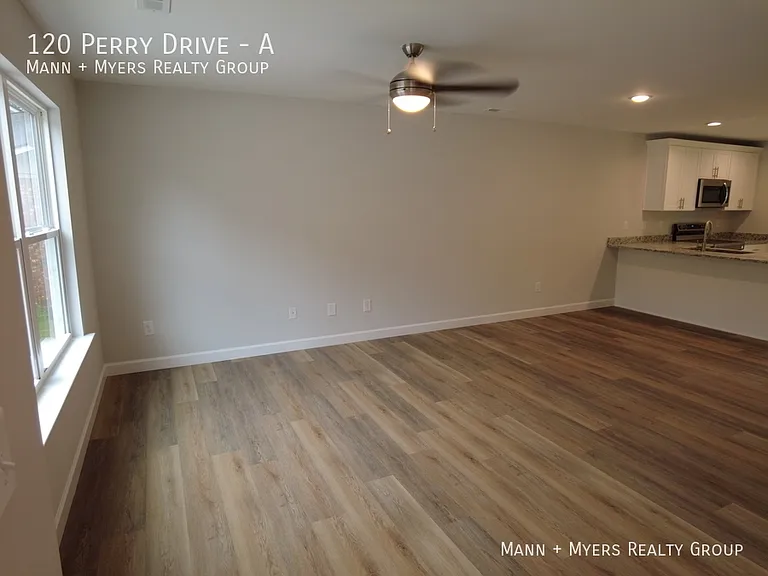 120 Perry Dr #A — Photo 7