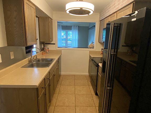 5th image of 1103 Vermilya Ct