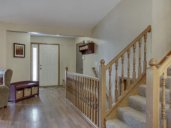 4th image of 1347 Benson Blvd E