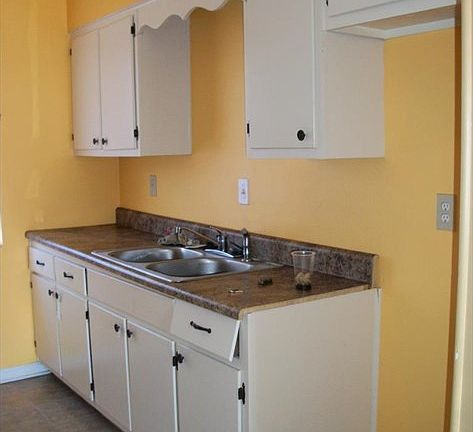4th image of 454 Braycliff Ave