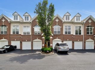 814 Firethorn Dr, Union, NJ 07083