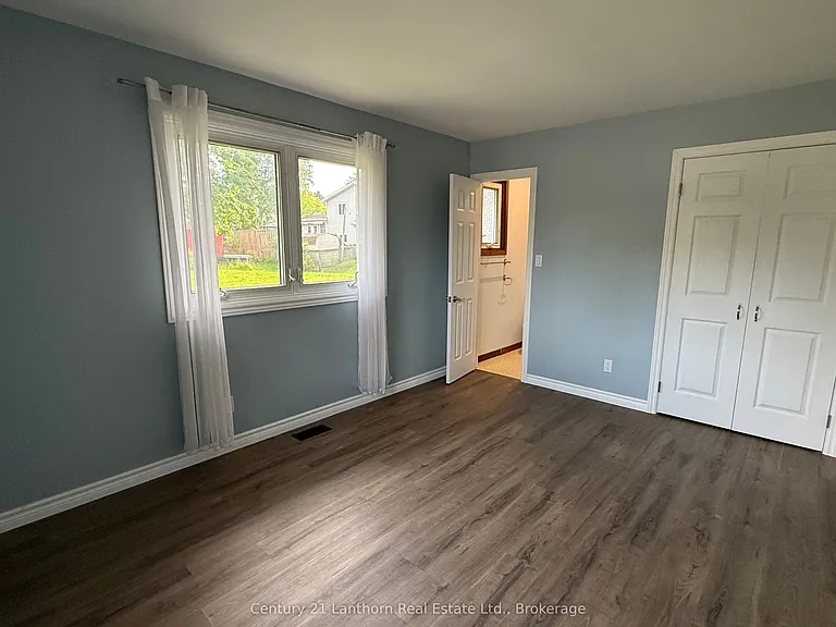 2 Argyle Cres — Photo 11