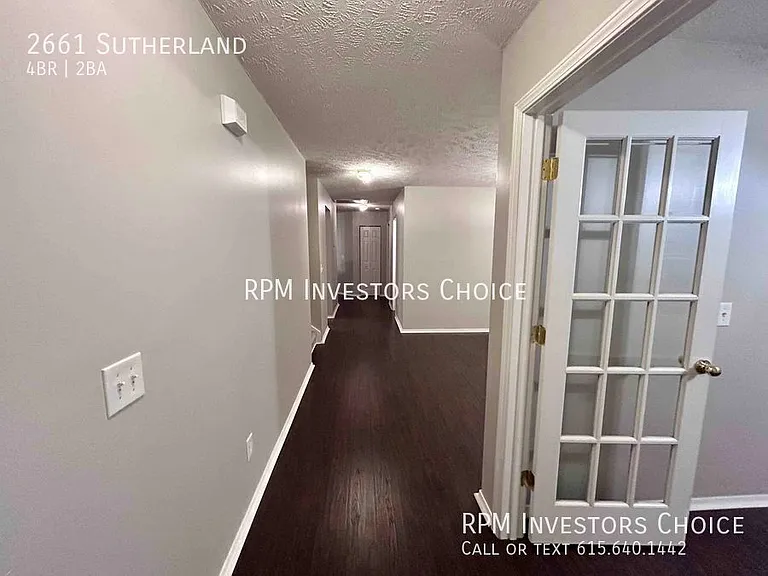 2661 Sutherland Dr — Photo 2