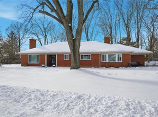 4033 Stonehaven Rd, Dayton, OH 45429